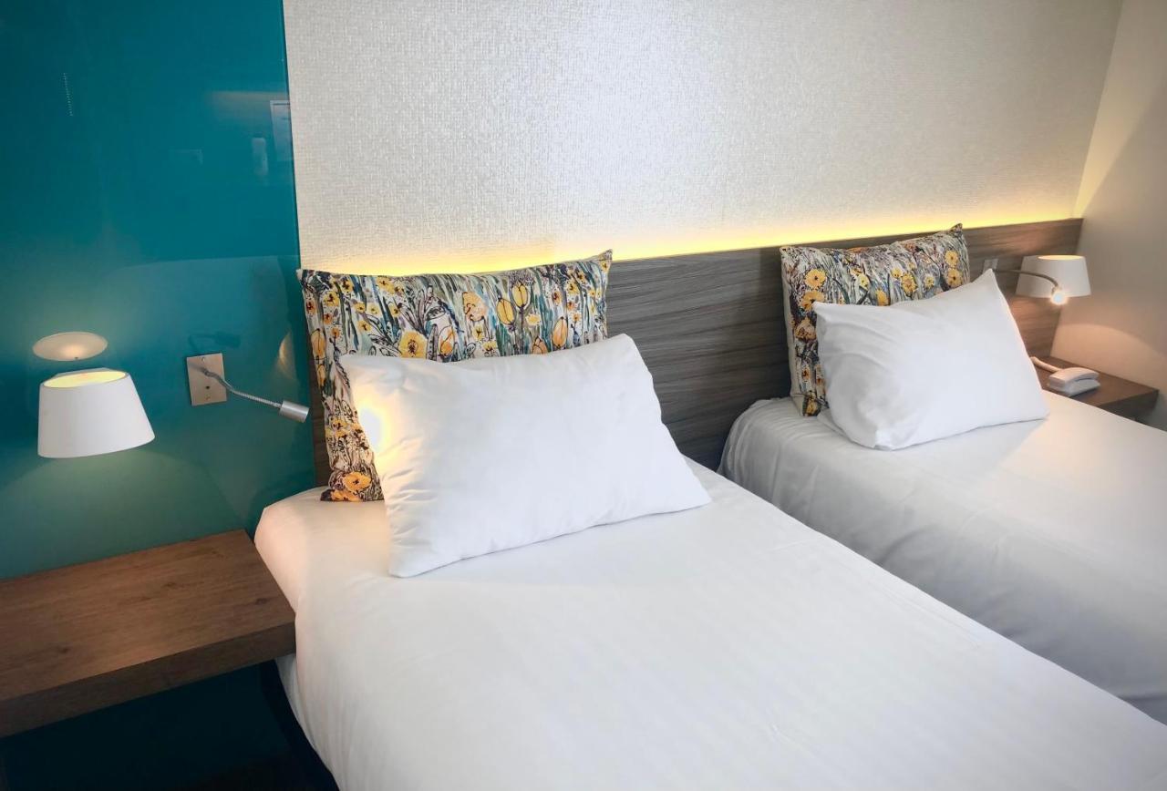 Logis Hotel & Restaurant Les Mouettes - Larmor Plage, Proche De Lorient Екстериор снимка