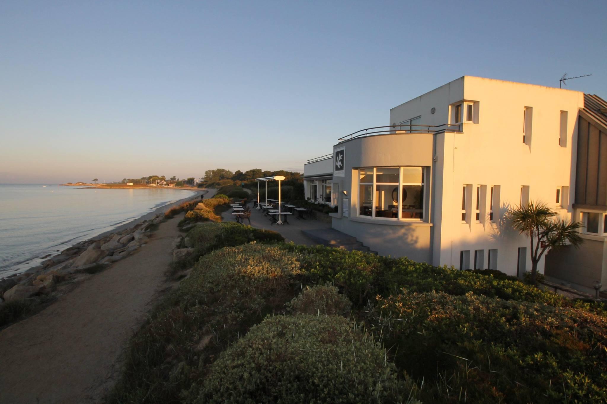 Logis Hotel & Restaurant Les Mouettes - Larmor Plage, Proche De Lorient Екстериор снимка
