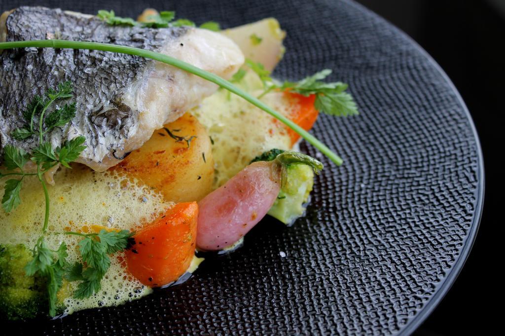 Logis Hotel & Restaurant Les Mouettes - Larmor Plage, Proche De Lorient Екстериор снимка