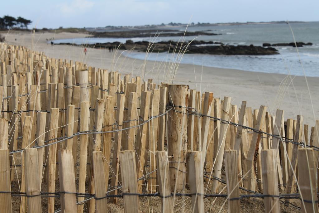 Logis Hotel & Restaurant Les Mouettes - Larmor Plage, Proche De Lorient Екстериор снимка