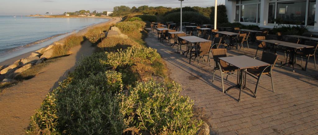 Logis Hotel & Restaurant Les Mouettes - Larmor Plage, Proche De Lorient Екстериор снимка