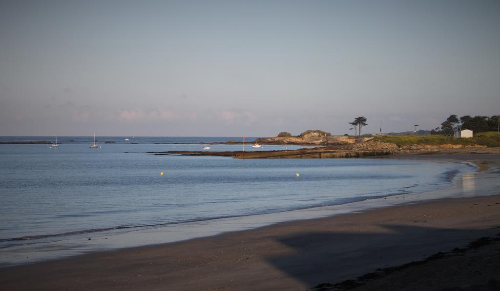 Logis Hotel & Restaurant Les Mouettes - Larmor Plage, Proche De Lorient Екстериор снимка
